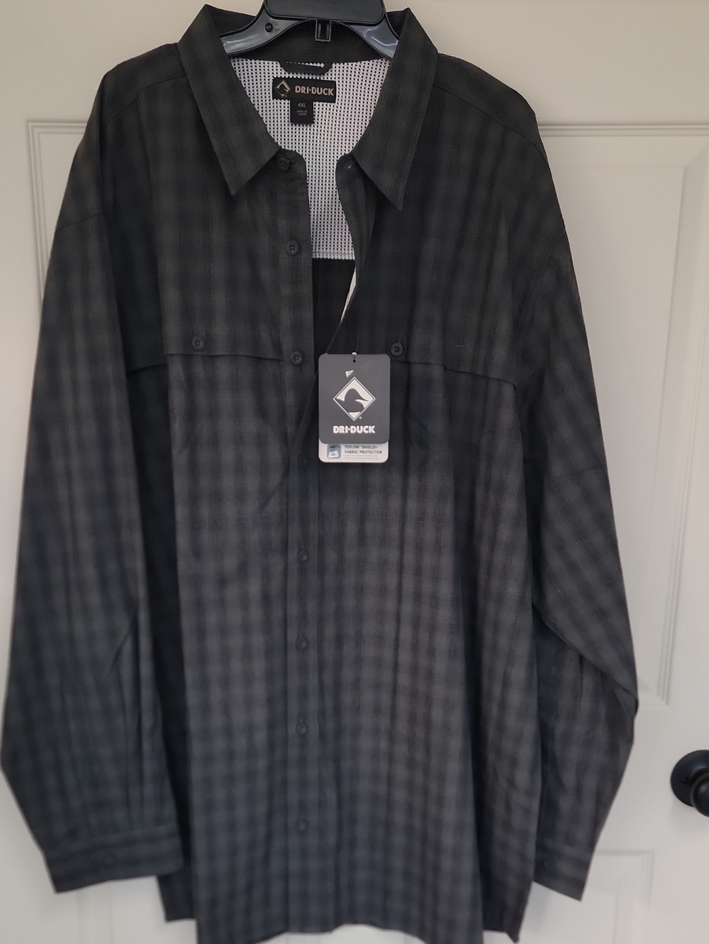 Men's Black Plaid Button-Up Jacket